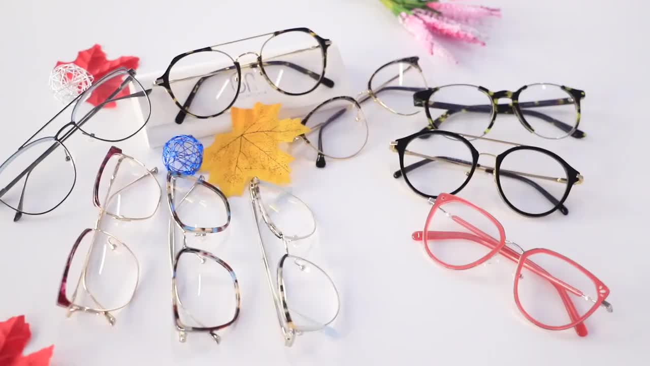 Новая коллекция стильных оправ уже в продаже!